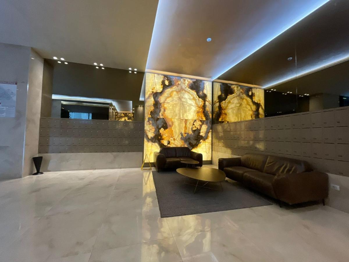 Ambassador Skyline Apartments Tiranë Eksteriør bilde